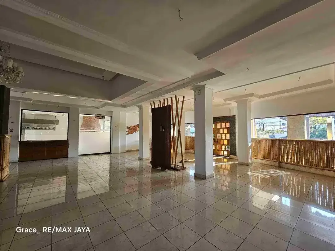 Gedung 3 Lantai Luas 12 Are di Area Bypass Sanur - Image 5 of 10