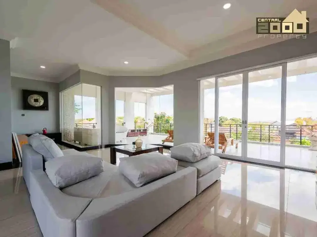 Spacious Luxury Villa with Pool & Open Balcony – Heart of Jimbaran - Image 4 of 10