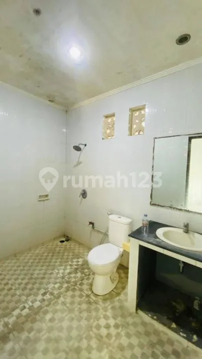 Rumah 7 Kamar Akses Mudah Gunung Soputan Bali - Image 4 of 4