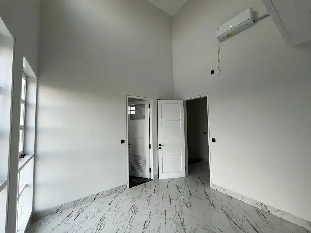 HUNIAN READY UNIT 2BR FURNISHED LOKASI STARTEGIS DI KEROBOKAN BALI - Image 10 of 10