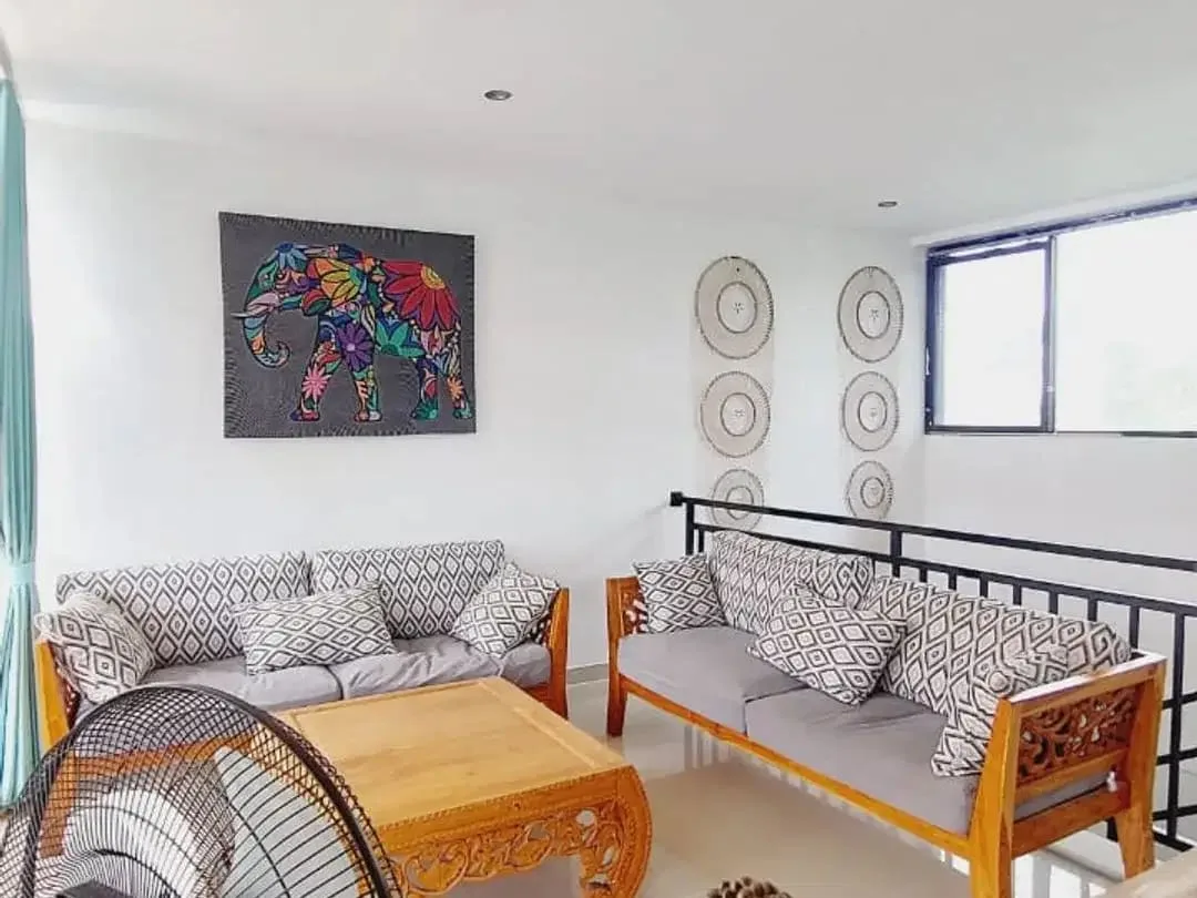 Villa Fully Furnished dengan View GWK hanya 10 Menit ke Sidewalk Mall Jimbaran - Image 1 of 10