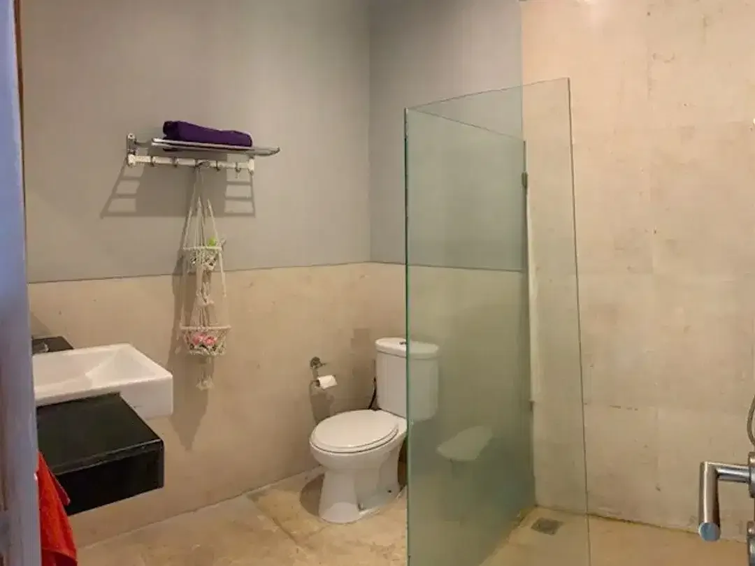 Rumah Modern Semi Villa Private Cluster di Pusat Kota Denpasar, Renon - Image 5 of 10