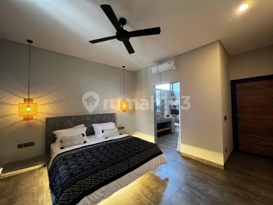 Villa View Laut 2 Lantai Stratetgis Furnished Pool di Pererenan - Image 1 of 4