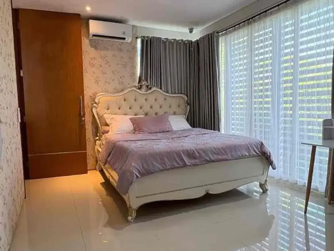 DIJUAL RUMAH MEWAH FULLY FURNISHED DI CITRALAND, DENPASAR - Image 6 of 10