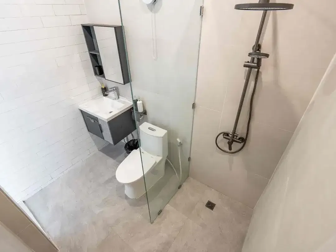 FOR RENT & LEASEHOLD  ALIIS PARADISE LUXURY VILLA - Image 7 of 10