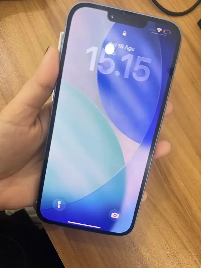 Iphone 14 plus inter istimewa 128gb - Image 2 of 4