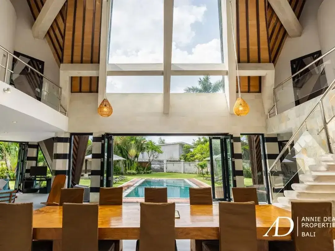 FREEHOLD 4-BEDROOM VILLA WITH UNIQUE ARCHITECTURE IN PADONAN - Image 9 of 10