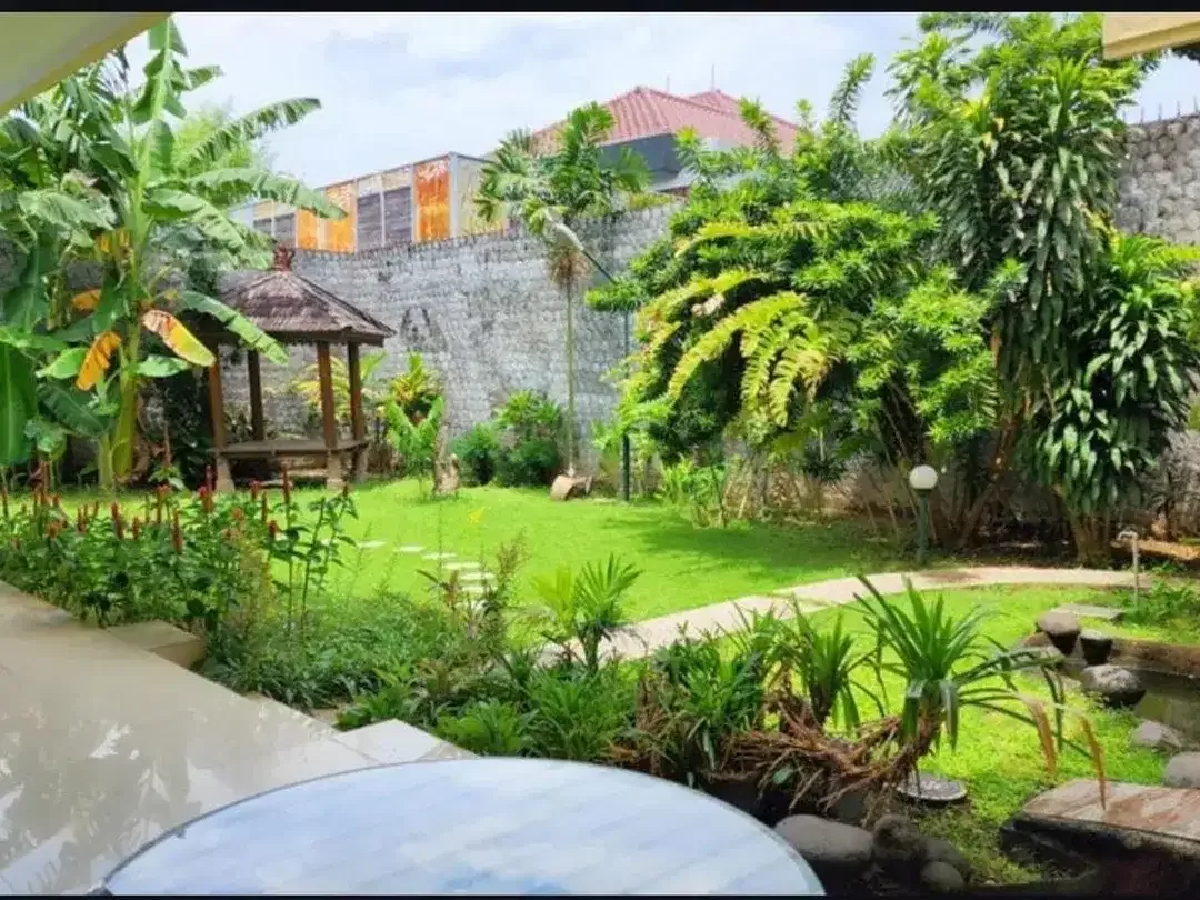 Rumah Mewah Sangat Terawat 2 Lantai Dijual, di Renon - Image 6 of 10