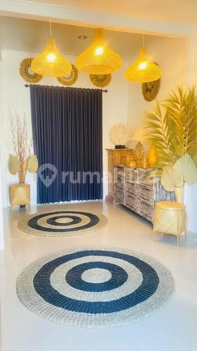 Rumah Furnished Dekat Jl Raya Padonan, Club dan Pantai di Canggu - Image 4 of 4