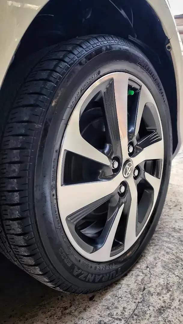 Toyota Yaris 1.5 Matic 2019 Asli Bali - Image 9 of 10