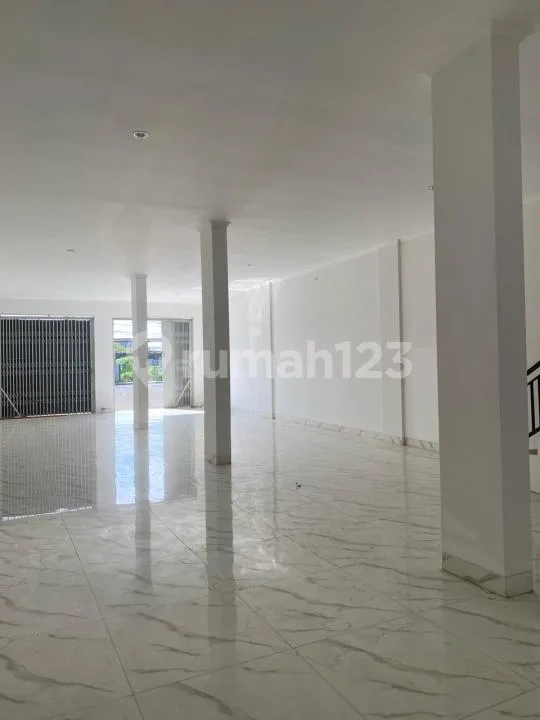 Di Jual 2 Ruko Gandeng, 3 Lantai Roof Top - Image 3 of 4