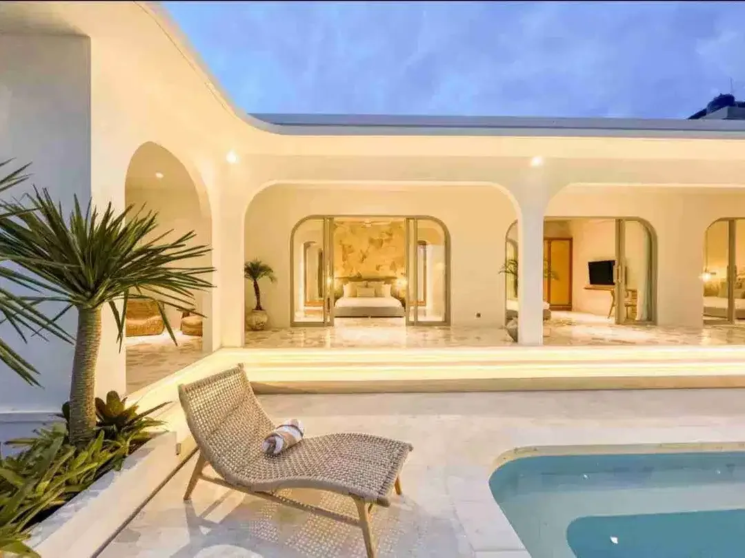 GREAT INVESTMENT VILLA IN CANGGU BALI - Image 1 of 10