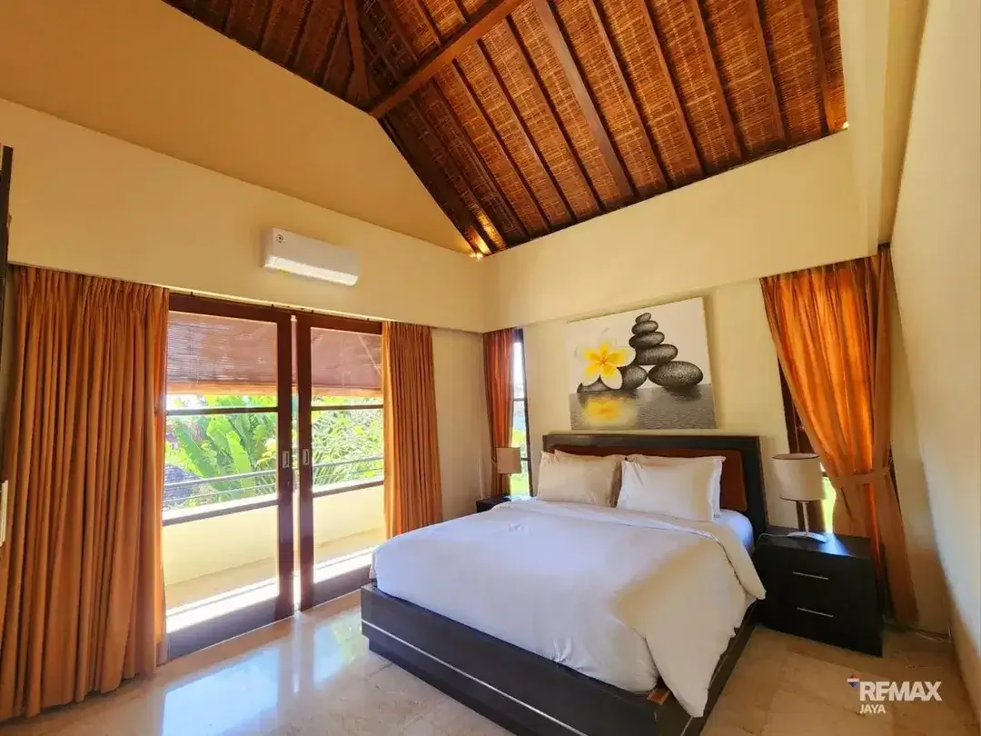 Villa modern jalan kaki ke pantai Canggu. - Image 5 of 10