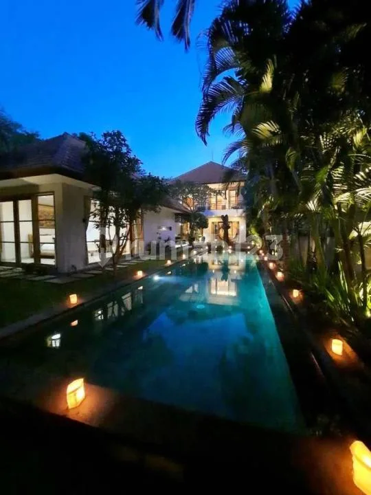 Villa Dijual Lokasi Pecatu - Image 1 of 4