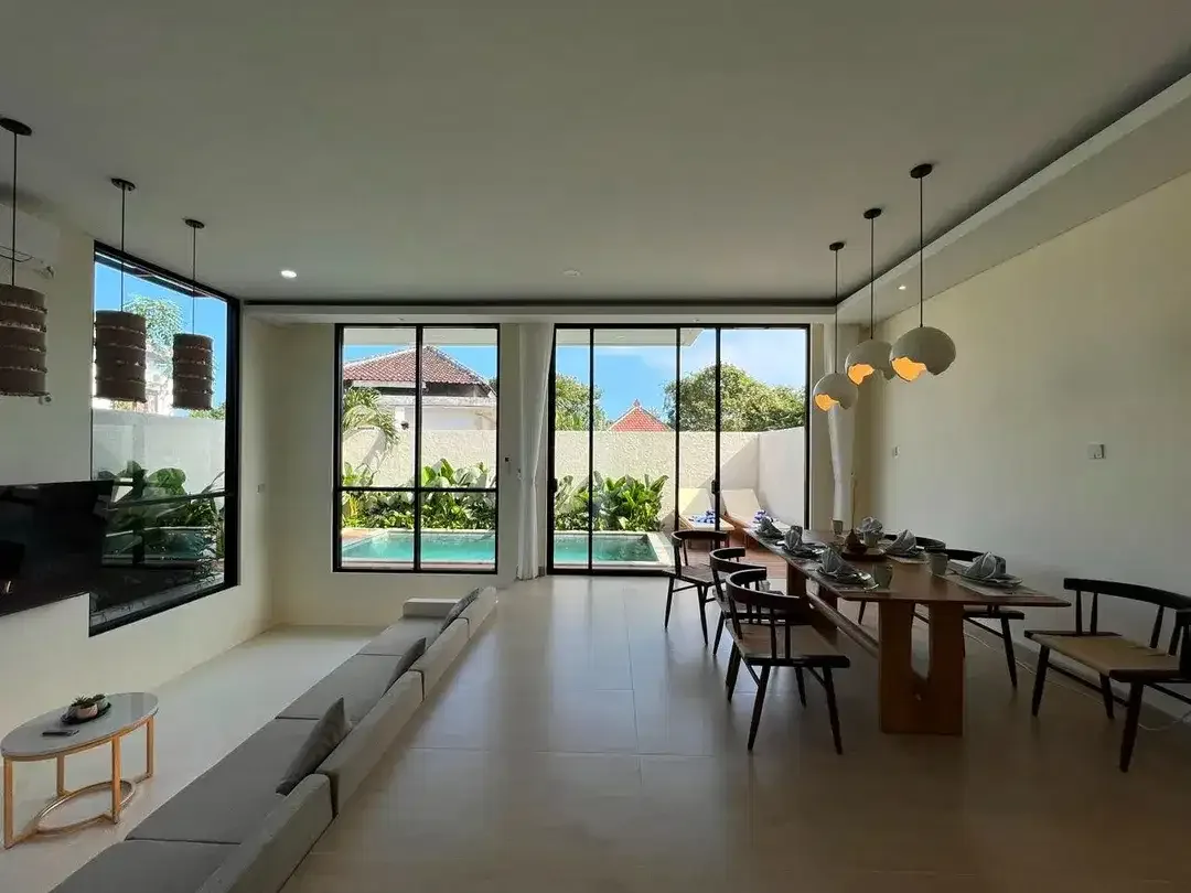 MODERN TROPICAL VILLA FOR SALE - Image 2 of 10