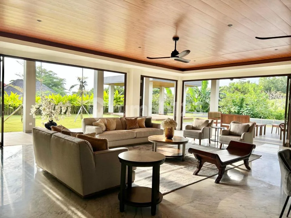 Luxury Villa Near Popular Beach With Golf And Sea View, di Pecatu - Image 2 of 4