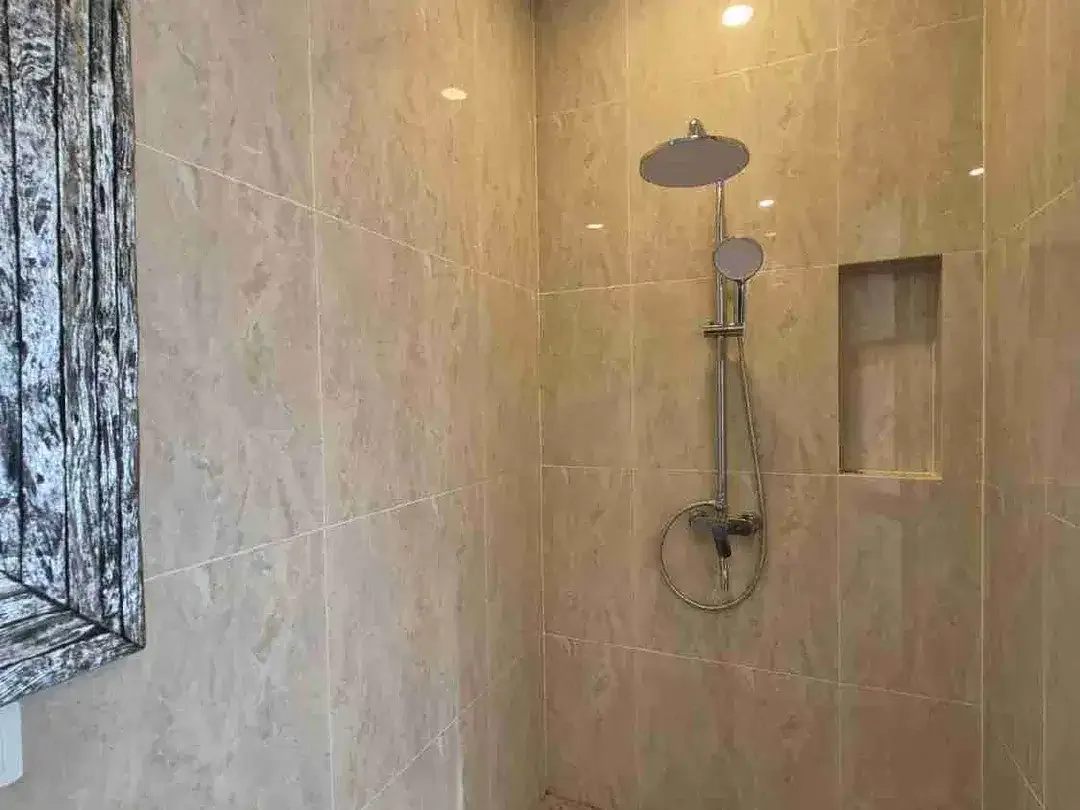 Brand New Modern Villa in cozy environment Taman Mumbul - Image 10 of 10