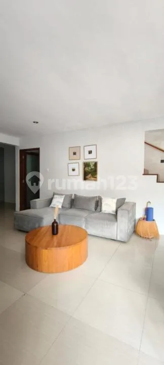 Dijual Hunian Mewah Furnished Bebas Banjir di Seminyak Bali - Image 4 of 4