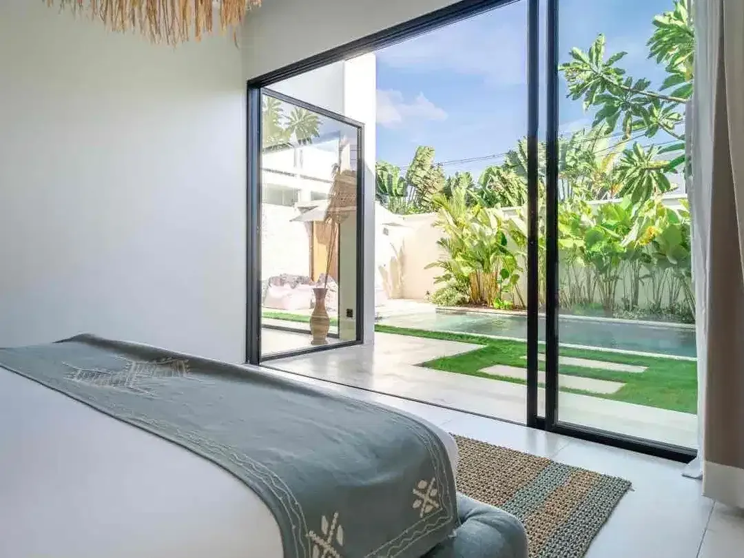 For Lease Luxury Villa in Seminyak Beach - Image 6 of 10