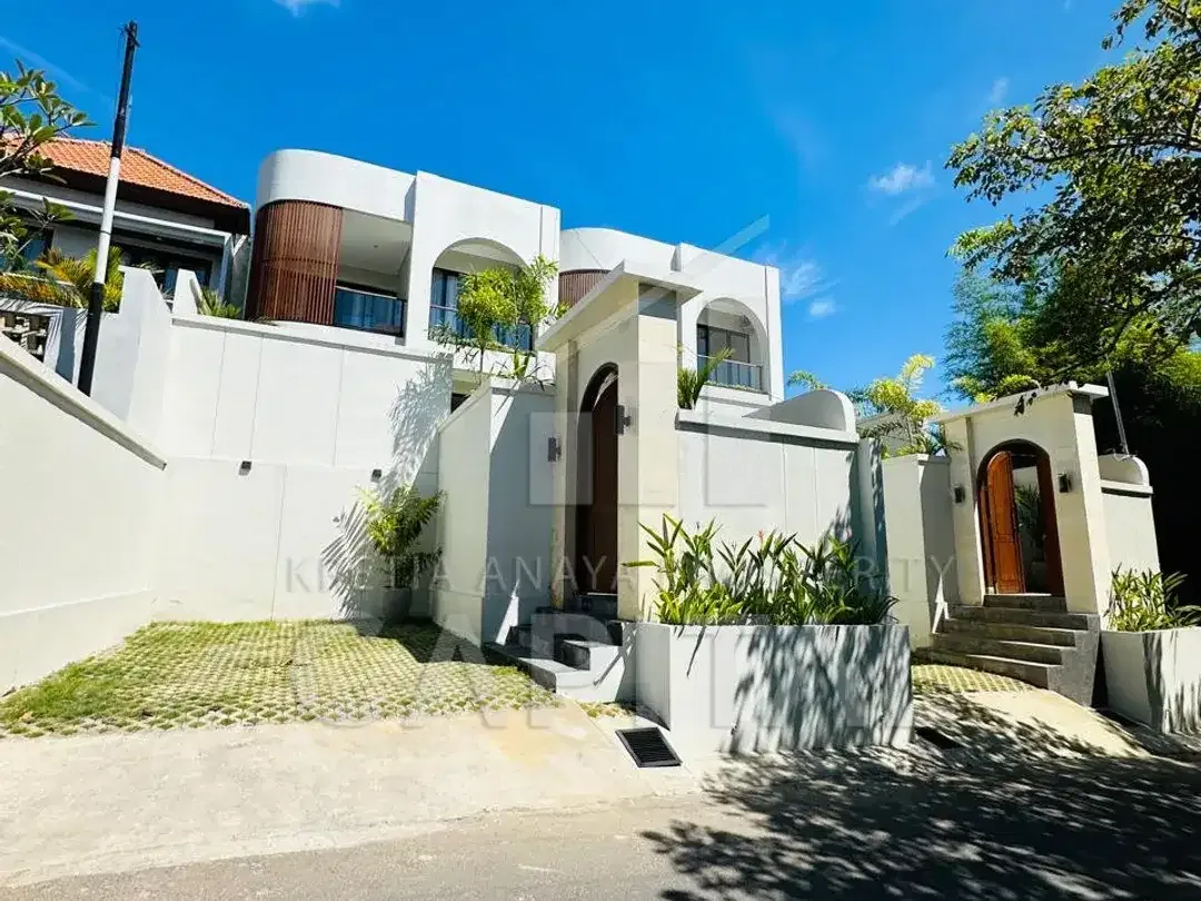 VILLA MODERN TROPIS DI BALI LOKASI PREMIUM AREA UNGASAN DENGAN VIEW GWK - Image 2 of 10
