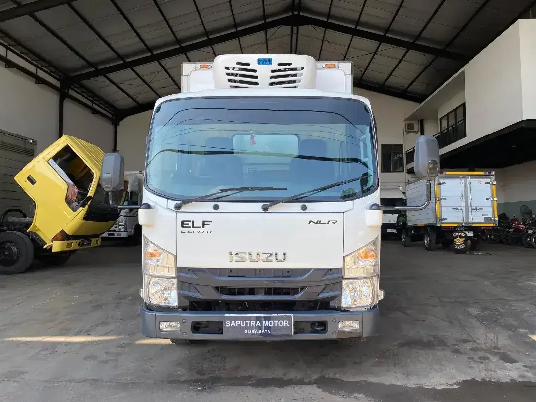 Truk ELF 4rdLong Th2025 Box Pendingin - Image 3 of 10