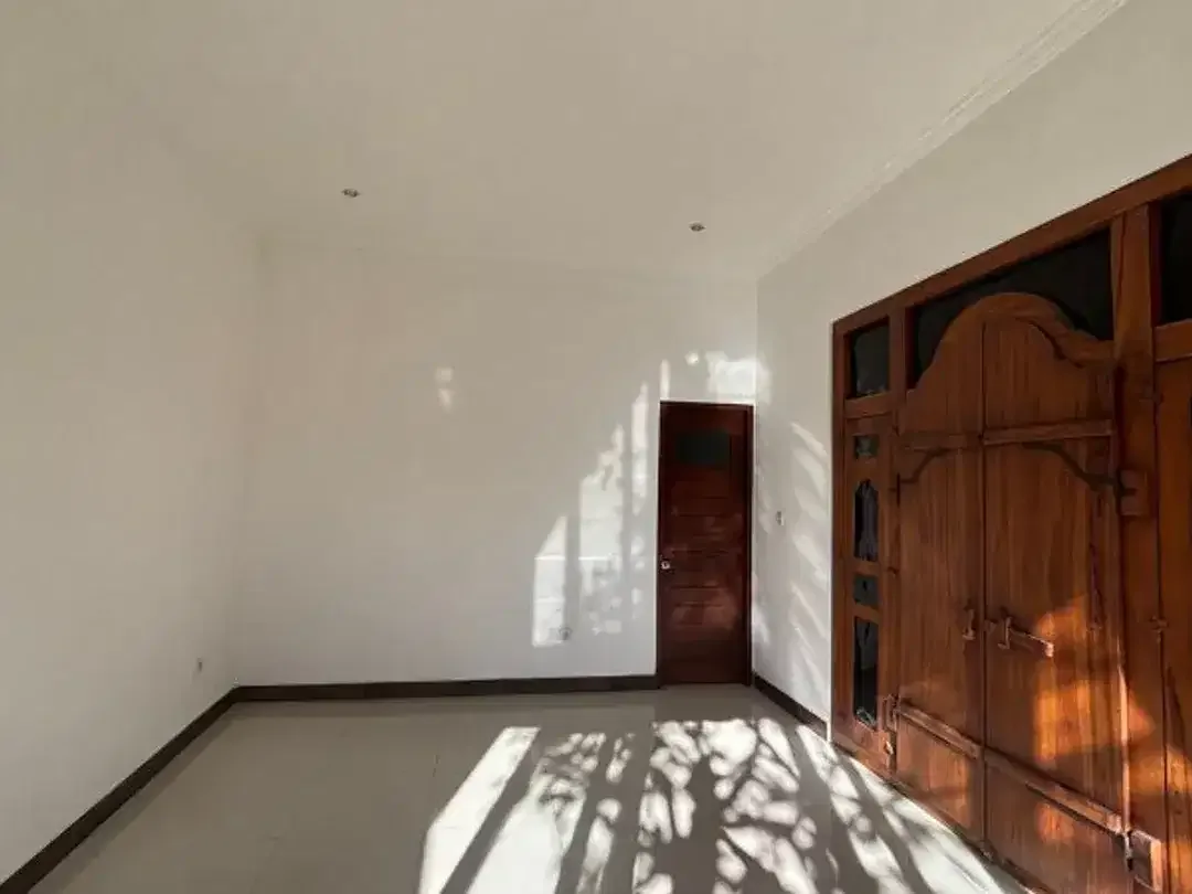 VILLA STRATEGIS SEKUTA SANUR DENPASAR - Image 3 of 10