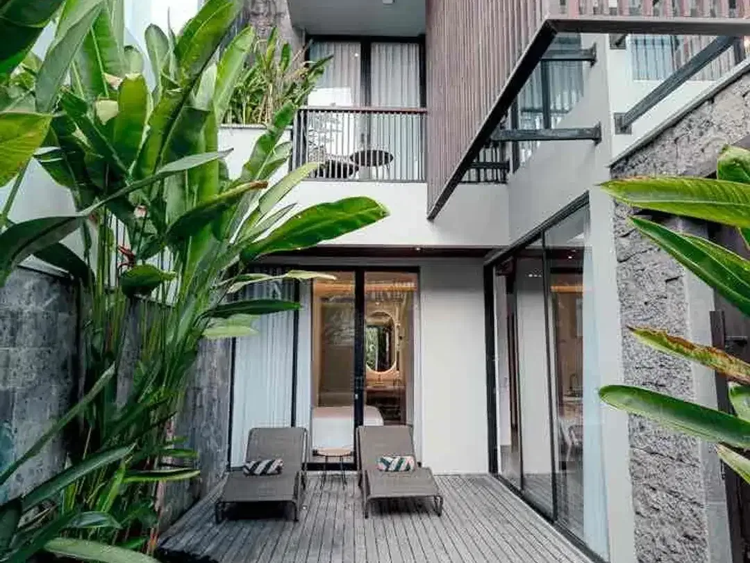 Leasehold / Freehold Villa in Batu Bolong, Canggu - Image 2 of 8