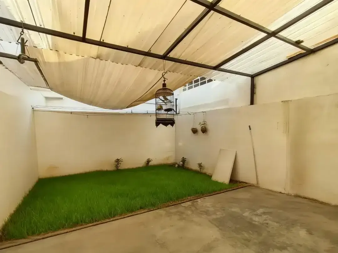 Rumah 2 lantai 2 Kamar Tidur di komplex Perumahan yang tenang di Pusat Kota Denpasar jl Teuku Umar Barat - Image 3 of 10