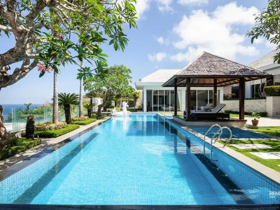 Exclusive Cliff-Front Luxury Villa with Spectacular Ocean View in Pandawa, Nusa Dua. - Image 5 of 10