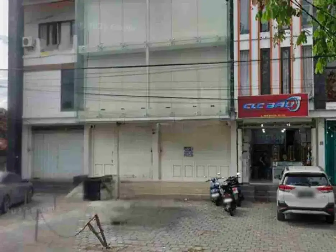 jual BU 2 unit ruko lebar depan 8m , 5,5 M di jln utama Imam bonjol Denpasar ( ex toko emas ) - Image 1 of 10