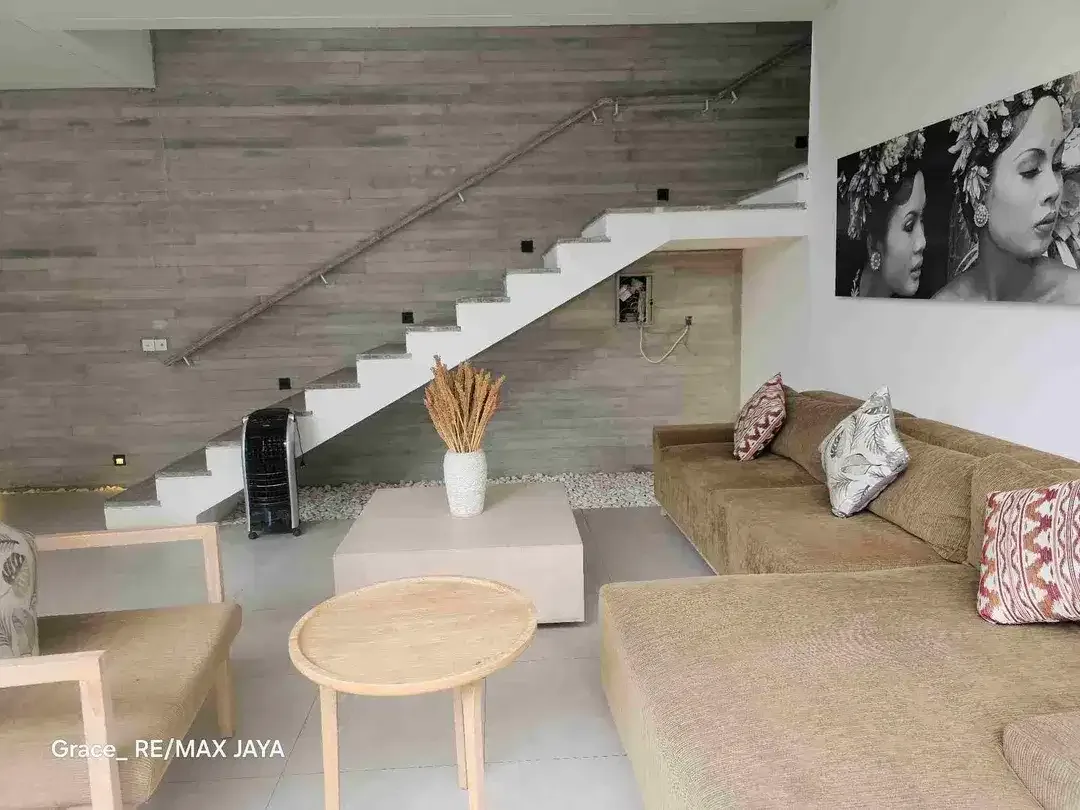 Two Bedroom Modern Tropical Villa at Seminyak Kuta, walking distance to Beach - Image 5 of 7
