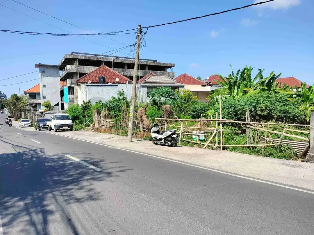 TANAH COCOK UNTUK GUDANG DAN USAHA
DI JUAL TANAH POSISI JALAN UTAMA PENAMPARAN GATSU BARAT DENPASAR - Image 3 of 7