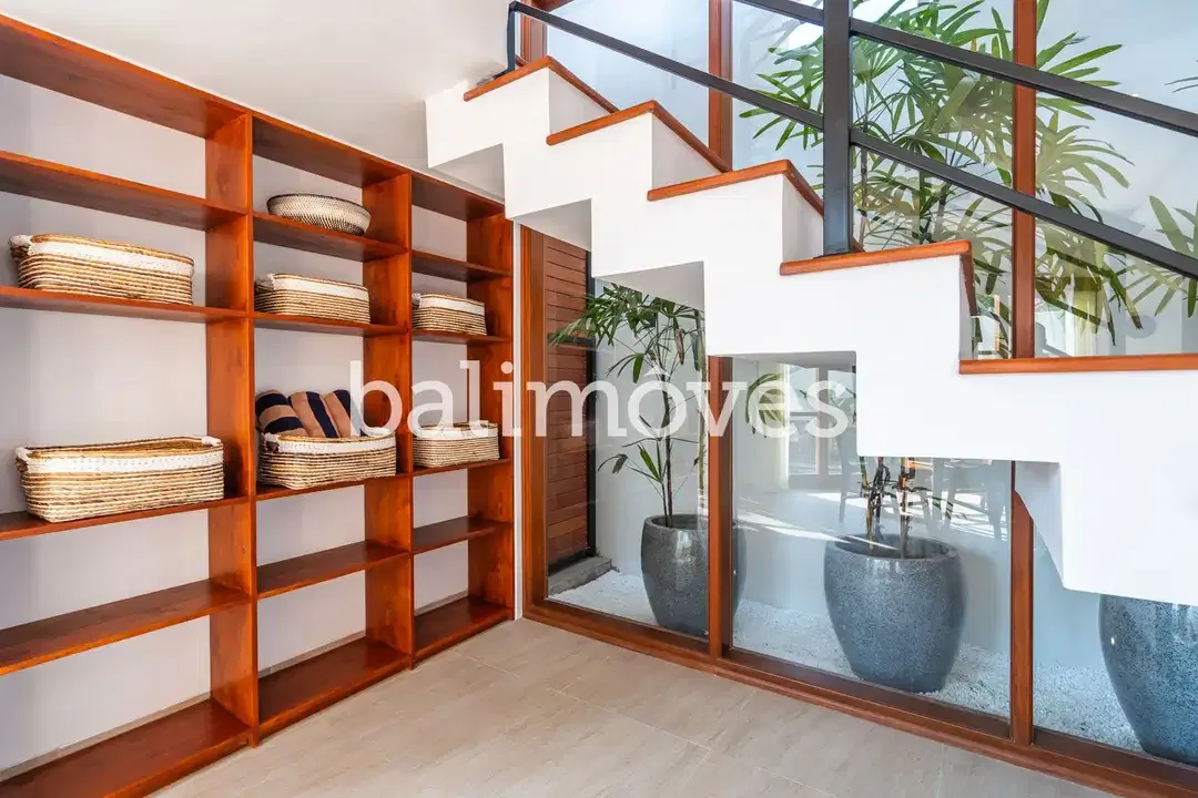 Vila Tiga Kamar Tidur Cantik Yang Strategis Di Tepi Pantai Sanur - Image 10 of 10
