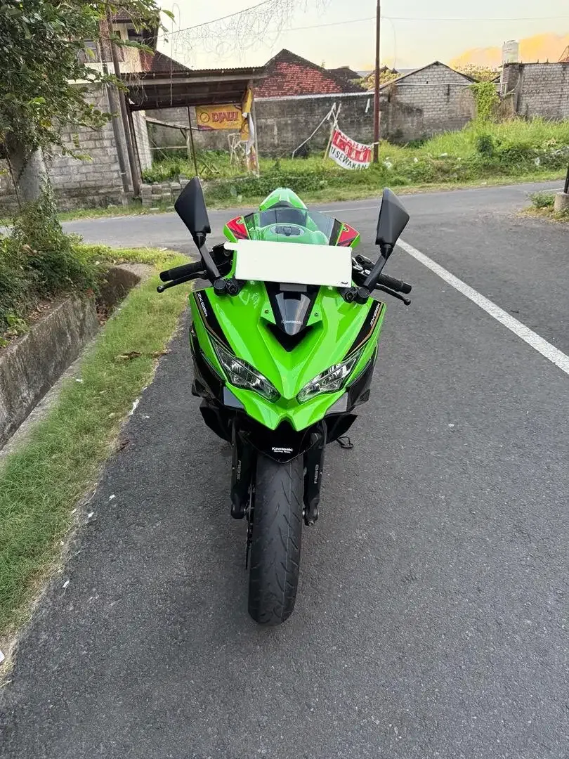 Kawasaki Ninja ZX-25R ABS KRT 2020 akhir. Low km, pribadi & terawat - Image 5 of 7