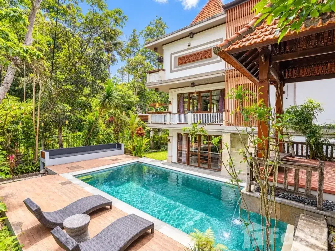 5 Bedroom Villa for sale in Kediri, Bali - Image 1 of 10
