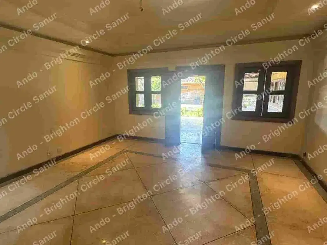 5,5 ARE RUMAH ETNIK BALI DENGAN TANAH LUAS DEKAT PANTAI SANUR - Image 8 of 10