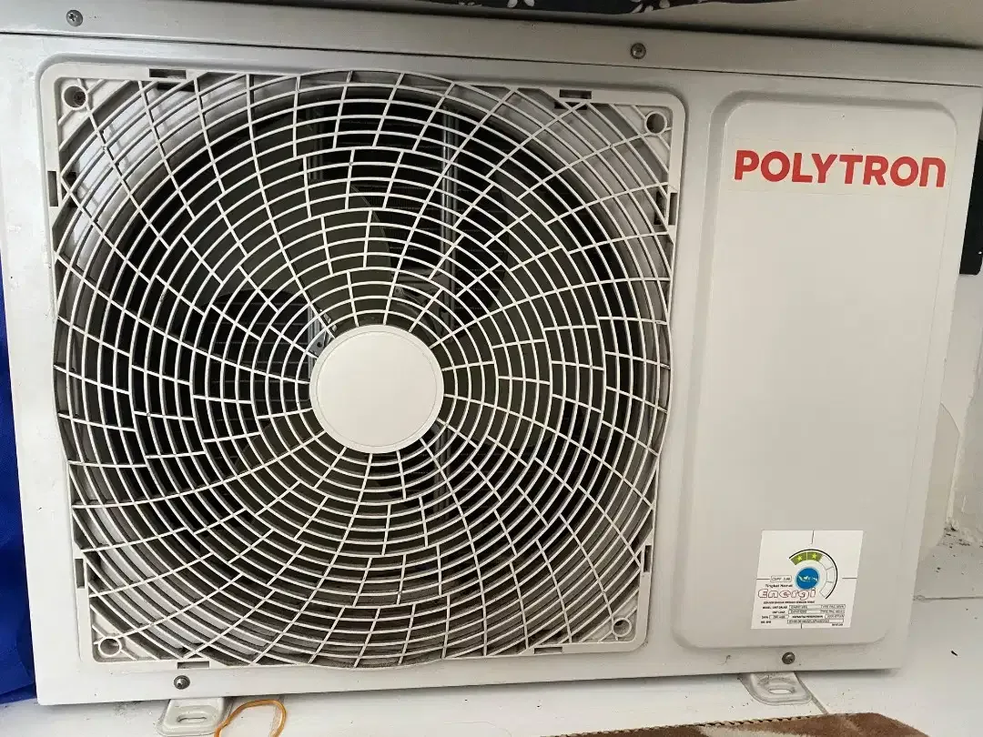 Dijual Cepat AC Polytron 1/2 PK R32 Low Watt 390W Dingin Normal - Denp - Image 2 of 5