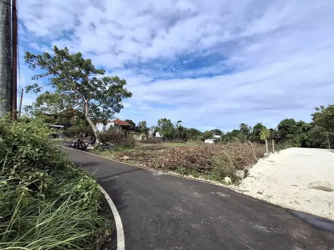 Dijual Tanah Kavling Dekat Kampus Unud Jimbaran - Lokasi Strategis - Image 2 of 5