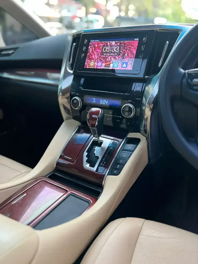 Toyota Alphard G 2015 - Image 6 of 10