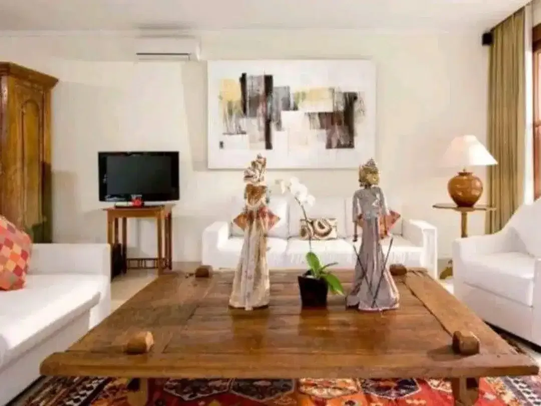 LUXURY VILLA ESTATE SANUR – 30 ARE, 8 BEDROOM - Image 8 of 10