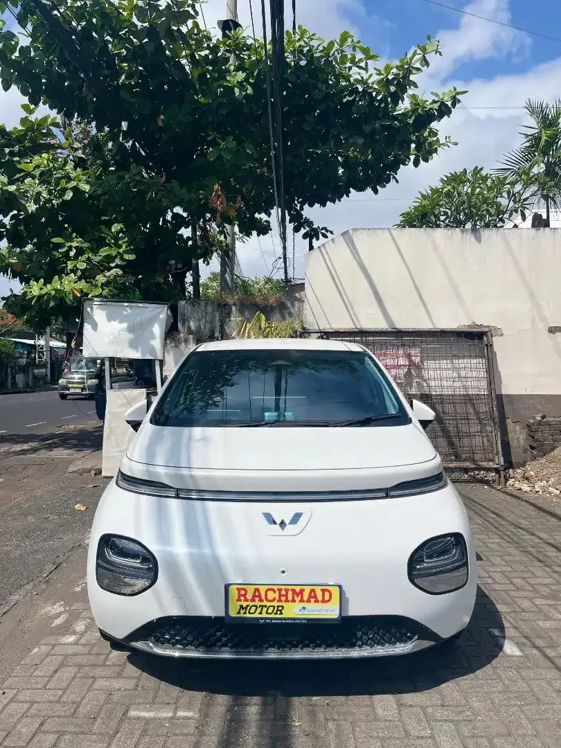 WULING CLOUD EV PRO 2024 PUTIH - Image 1 of 8