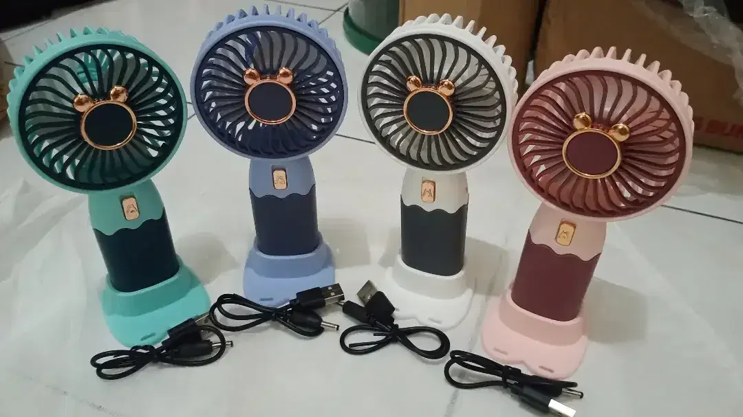 30rb Dijual Murah Kipas Angin Mini Fan Genggam Cute Portable (BARU) - Image 1 of 10