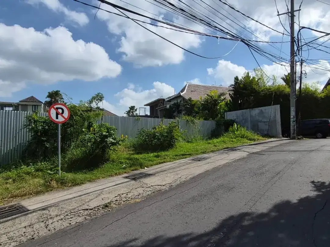 Freehold - Exclusive Riverside Land in Prime Pererenan, Canggu - Walking Distance to Echo Beach, Sunset Coast & Surfing Lifestyle, Bali - Image 1 of 10