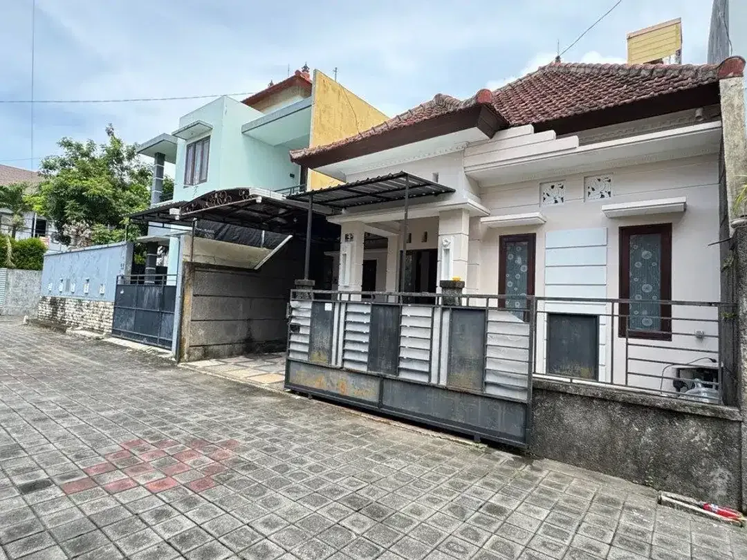 al rumah di daerah Sidakarya, Denpasar Selatan. Lokasi strategis dekat beragai fasilitas umum - Image 5 of 10