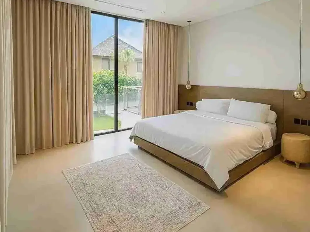 Luxury Villa 4BR Pererenan 5 Menit ke Pantai - Image 7 of 10