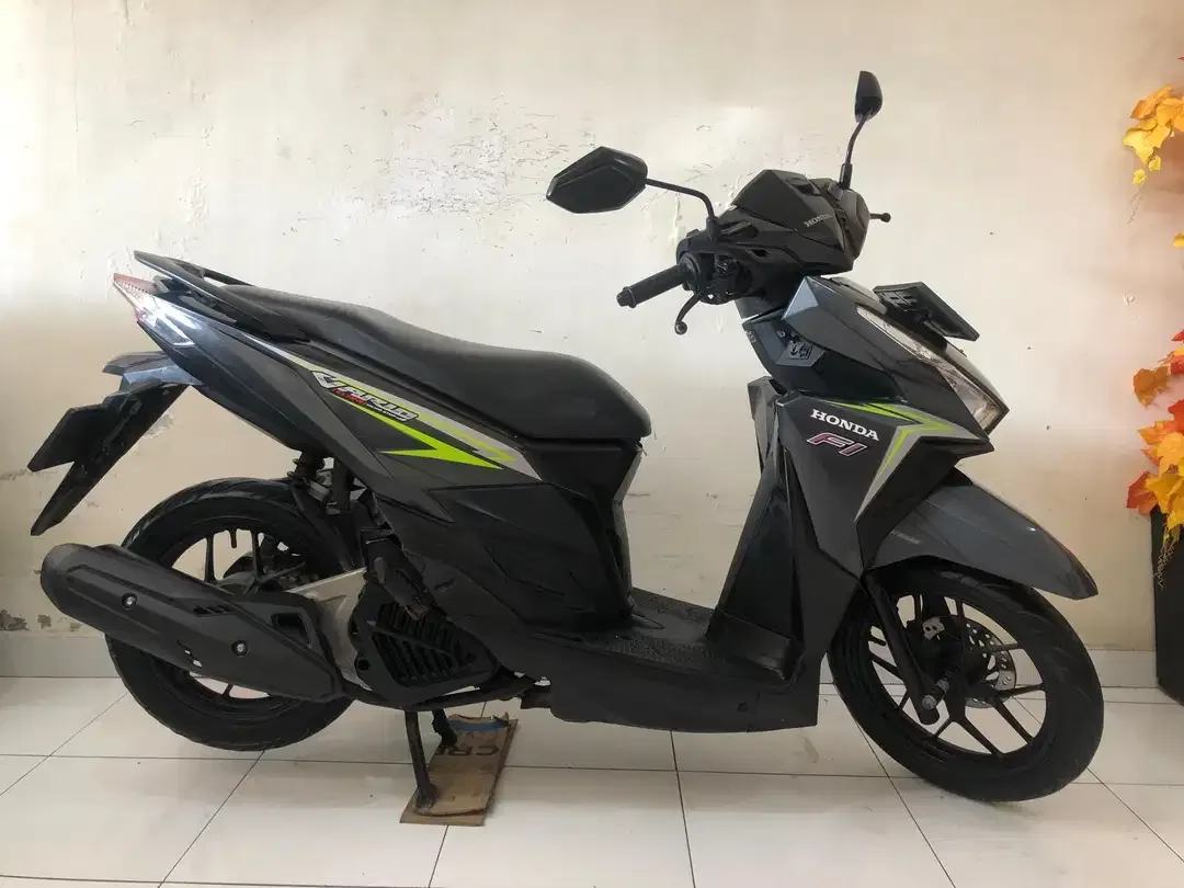 Honda Vario 125 LED Th.2017 plat BK Medan!! - Image 1 of 10