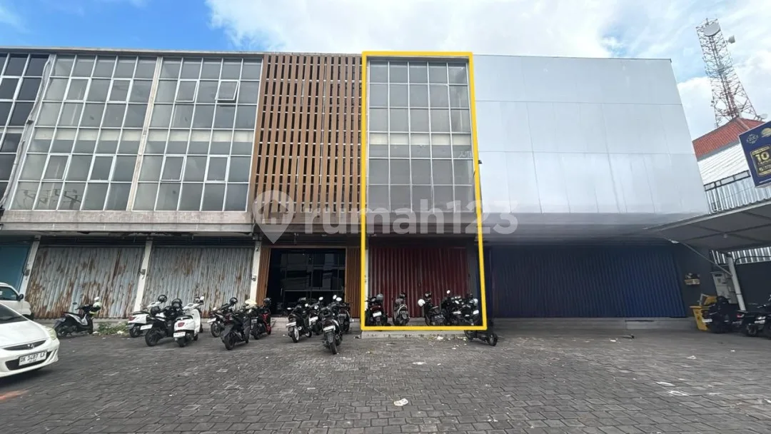 Dijual Ruko 3 Lantai Prime Area di Gatot Subroto Denpasar Barat - Image 1 of 4