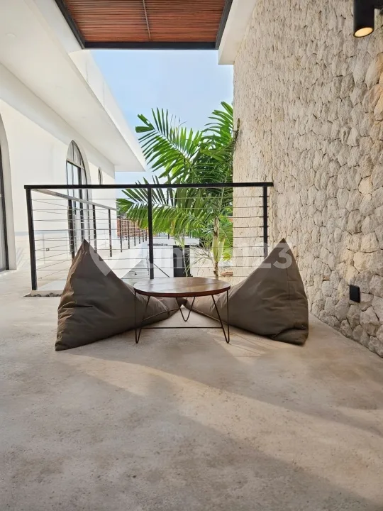 Villa 4 Kamar Tidur dengan Sauna di Area Strategis- Canggu, Badung - Image 3 of 4
