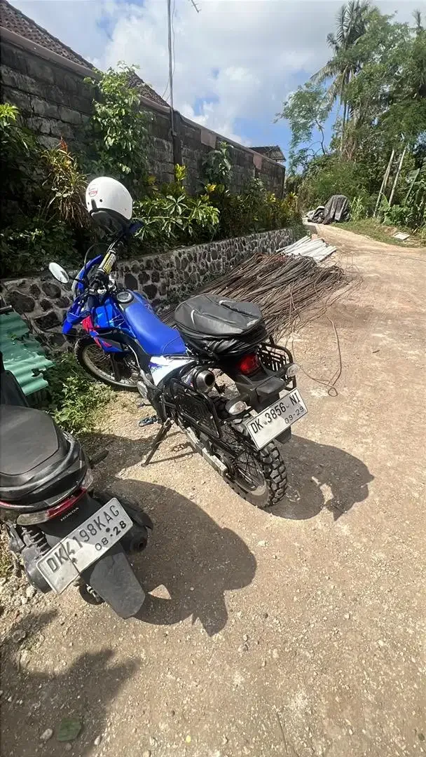 Yamaha WR155 biru 2024 - Image 1 of 9