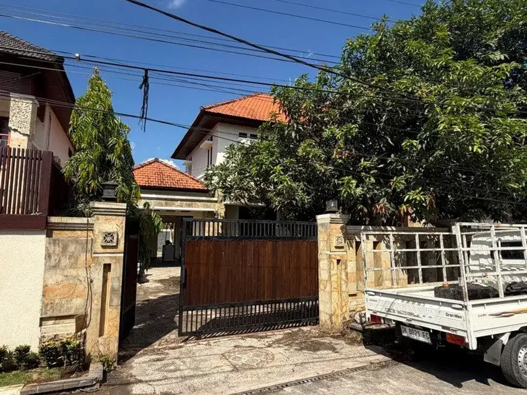 Rumah Luas Tanah 5.6 Are Dijual, di Kerobokan, Dekat Highscope School - Image 2 of 10
